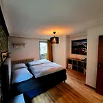 Bed & Breakfast Haus Peter 3*