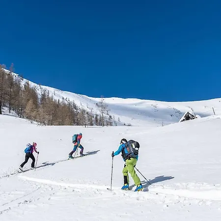 Haus Peter Bed and breakfast 3*