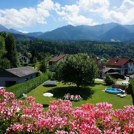 Haus Peter Bed and breakfast 3*