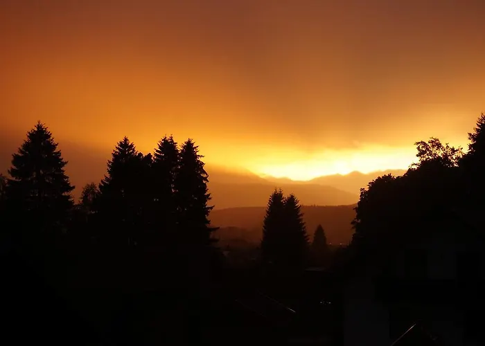 Haus Peter Nocleg ze śniadaniem Latschach ober dem Faakersee